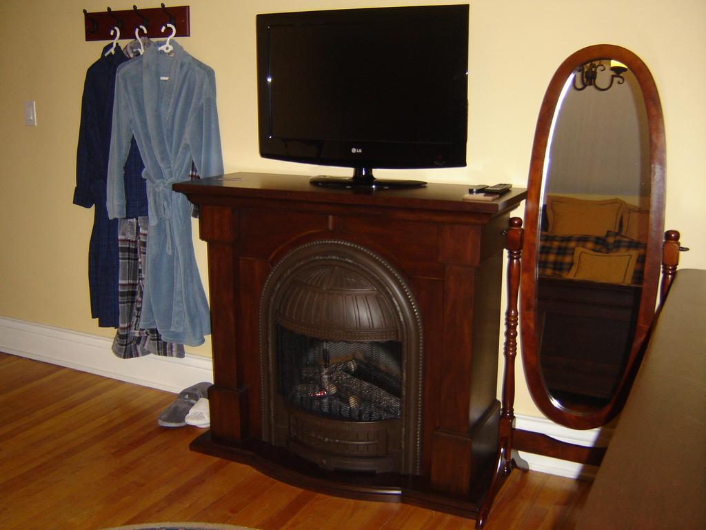 Talwood Manor B&B Port Colborne Bilik gambar