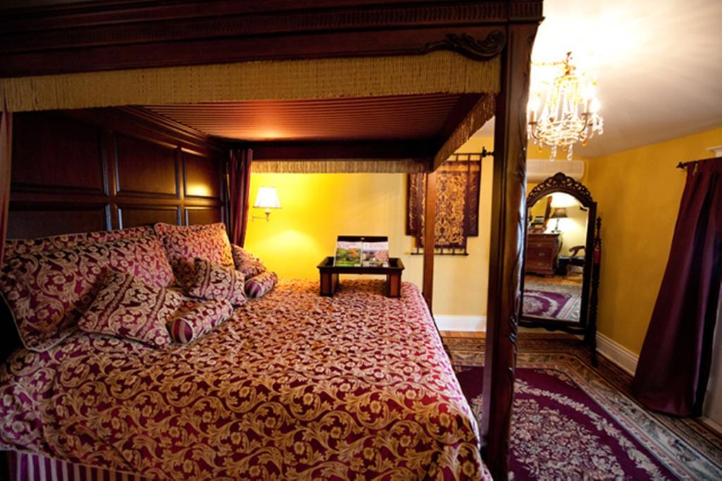 Talwood Manor B&B Port Colborne Bilik gambar